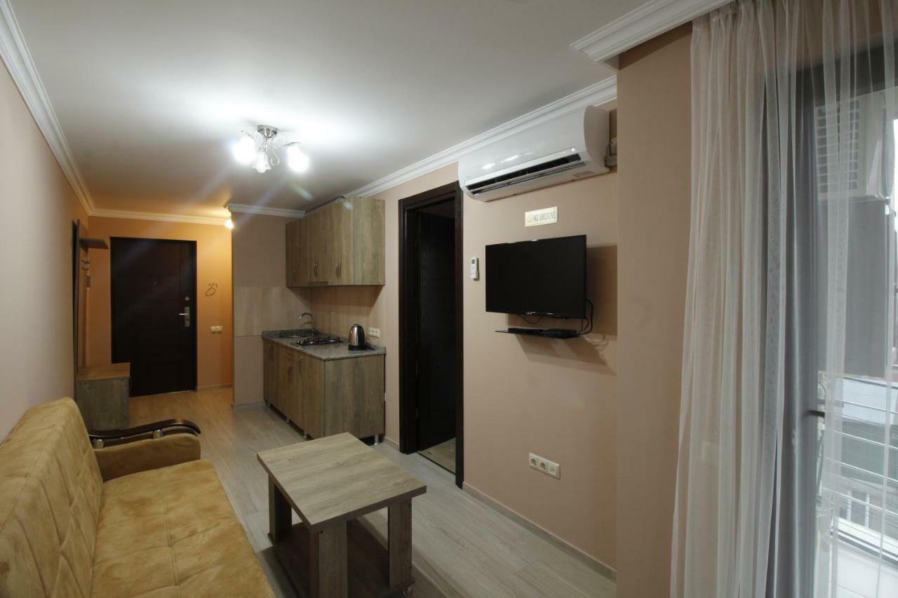 Jeal Apartments Батуми Экстерьер фото